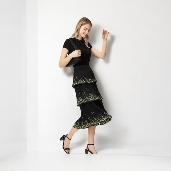 Ted Baker Carsena Papyrus Tiered Pleated Skirt Micro Accordion Floral US 4 Ted 1 - Picture 1 of 16